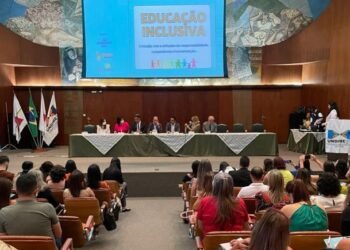 AMM participa de abertura do Seminário da Undime/MG sobre educação inclusiva nesta terça (22)
