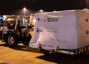 Brasil recebe mais 2,8 milhões de vacinas Covid-19 bivalentes