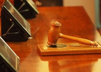 Publicada Medida Provisória que prorroga prazo da Lei de Licitações para dezembro de 2023