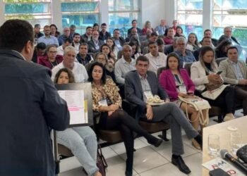Vencedores do Prêmio de Boas Práticas apresentam cases de sucesso durante AMM nas Micros em Divinópolis
