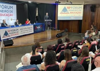 Mais de 100 municípios participam do 10º Fórum Mineiro de Educação da AMM