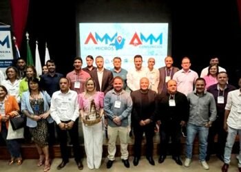 AMM nas Micros em Diamantina: Dr. Marcos Vinicius convida prefeitos para assinatura de aditivo que vai garantir recursos para a área da Saúde