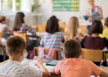 Publicada lei que obriga municípios a estabelecer protocolos para medidas de proteção à criança e ao adolescente contra violência no âmbito escolar