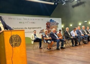 Presidente da AMM e gestores municipais participam da abertura do I Seminário Mineiro de Gestores da Agropecuária