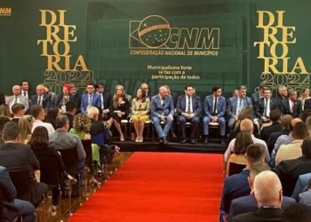 Dr. Marcos Vinicius toma posse como 1º vice-presidente da Confederação Nacional de Municípios (CNM)