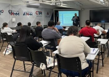 EGM promove curso inédito sobre licitações e dispensas eletrônicas com prática na plataforma AMM Licita; confira a agenda de setembro