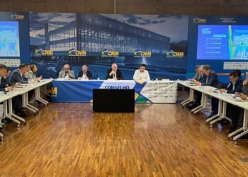 Presidente da AMM propõe legislação mais eficaz para causa autista durante reunião do Conselho Político da CNM