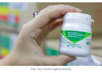 Ministério da Saúde lança guia de prevenção ao HIV para pessoas trans, travestis e não binárias