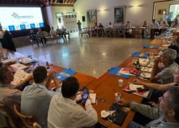 Prefeitos e prefeitas do sul de Minas participam de imersão realizada pela AMM em Andradas