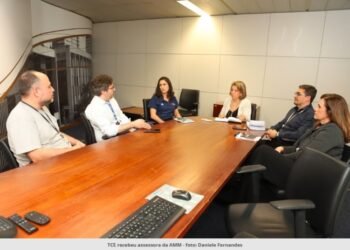 Assessora da AMM participa de reunião sobre ações da Controladoria do TCEMG