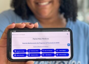 Para ampliar a transparência, o mapeamento dinâmico e a qualificação da gestão das ações para provimento de médicos em todo o país, o Ministério da Saúde lançou a nova versão do Painel de Monitoramento do Mais Médicos.