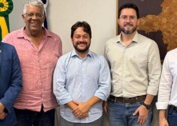 Presidente Falcão se reúne com vereadores para fortalecer a representação da AMM nos municípios mineiros