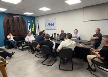 Reunião da AMM e produtores de eventos debate os altos valores de cachês de artistas nos eventos dos municípios mineiros