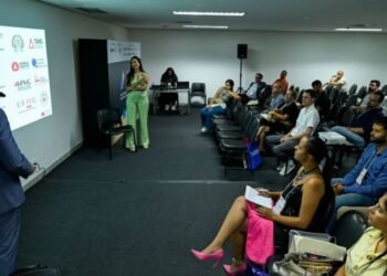Salas técnicas do 41º Congresso Mineiro de Municípios reúnem gestores em debates sobre inovação, saúde, meio ambiente e desenvolvimento